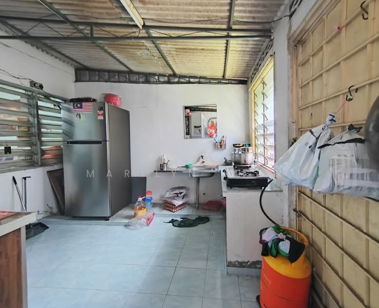 2-storey Terraced House for Sale in Klang (Selangor) - Marilyn Khor - Kitchen - PropertyGuru.com.my