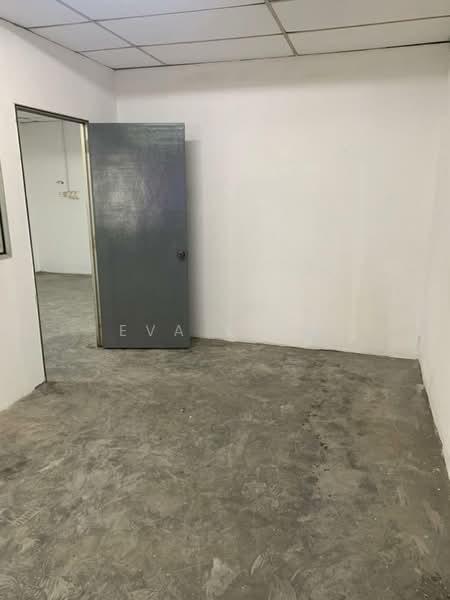 Shop for Sale in Taman Universiti (Skudai) - Eva Siow - Interior - PropertyGuru.com.my