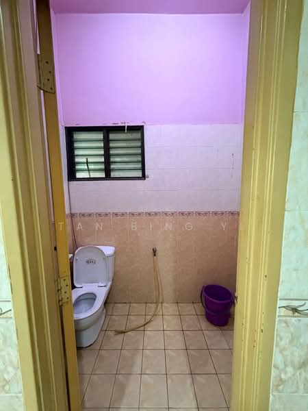 2-storey Terraced House for Sale in Taman Desa Cemerlang (Ulu Tiram) - Tan Bing Yi - Bathroom - PropertyGuru.com.my