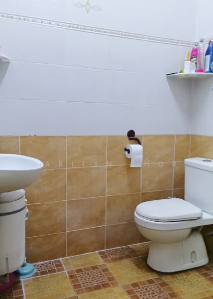 2-storey Terraced House for Sale in Klang (Selangor) - Marilyn Khor - Bathroom - PropertyGuru.com.my