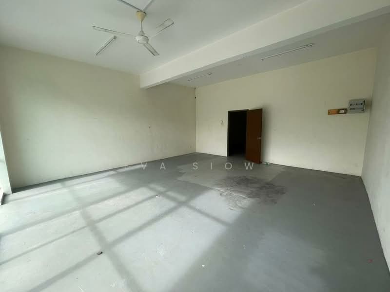 Kedai untuk Disewa di Pusat Perdagangan Danga Utama (Johor Bahru) - Eva Siow - PropertyGuru.com.my
