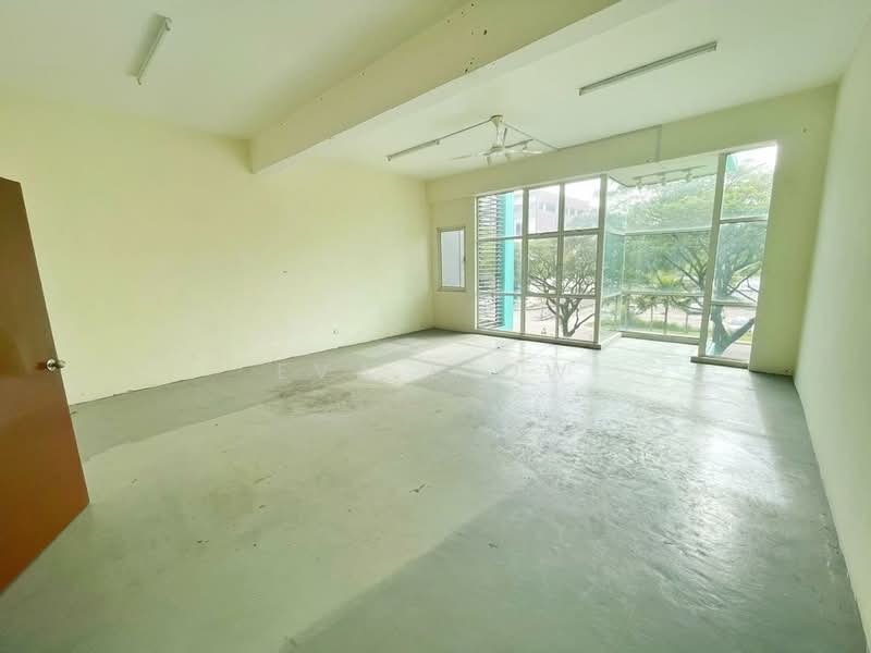 Kedai untuk Disewa di Pusat Perdagangan Danga Utama (Johor Bahru) - Eva Siow - PropertyGuru.com.my