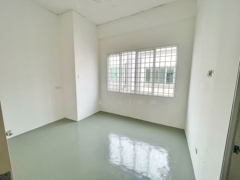 Kedai untuk Disewa di Pusat Perdagangan Danga Utama (Johor Bahru) - Eva Siow - PropertyGuru.com.my