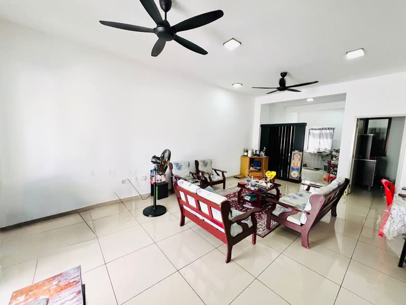 Rumah Teres 2 Tingkat untuk Dijual di Beranang (Selangor) - Ahmad Muslim - Living Room - PropertyGuru.com.my