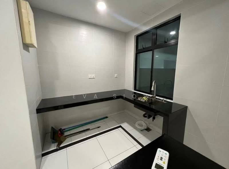 Service Residence for Sale at The Platino Serviced Apartment - Eva Siow - Kitchen - PropertyGuru.com.my
