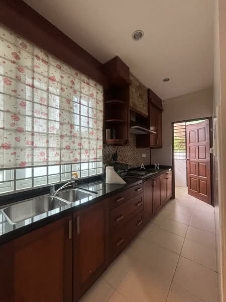 2-storey Terraced House for Sale in Setia Eco Gardens (Gelang Patah) - Ruby Tan - Kitchen - PropertyGuru.com.my