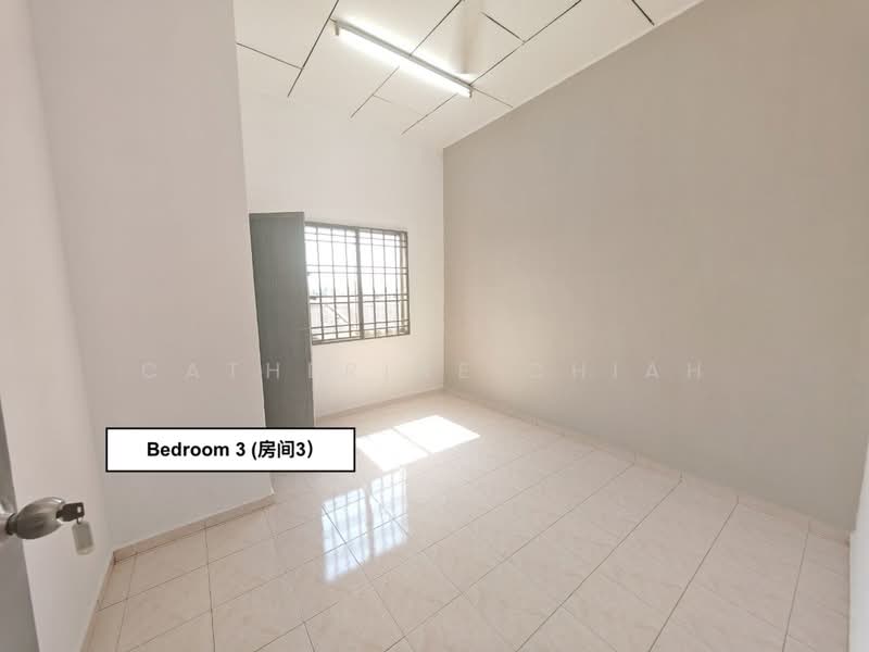 Rumah Teres 2 Tingkat untuk Dijual di Taman Tiara (Tangkak) - Catherine Chiah - Bedroom - PropertyGuru.com.my