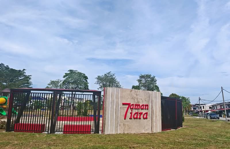Rumah Teres 2 Tingkat untuk Dijual di Taman Tiara (Tangkak) - Catherine Chiah - Exterior - PropertyGuru.com.my