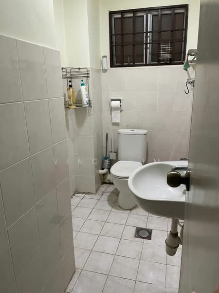 Pangsapuri untuk Disewa di Suria Damansara - Vince Lim - Bathroom - PropertyGuru.com.my