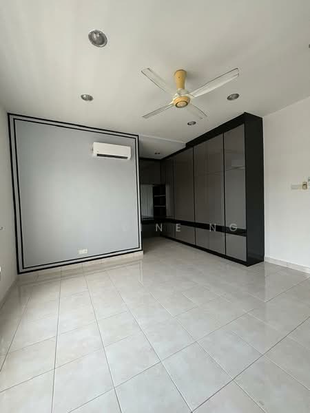Rumah Teres 2 Tingkat untuk Disewa di Taman Seri Austin (Tebrau) - Pauline Ng - Bedroom - PropertyGuru.com.my