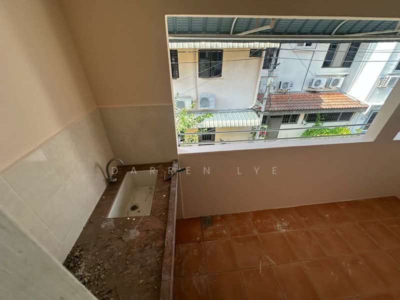 Rumah Teres 2 Tingkat untuk Dijual di Bayan Lepas (Penang) - Darren Lye - Balcony - PropertyGuru.com.my