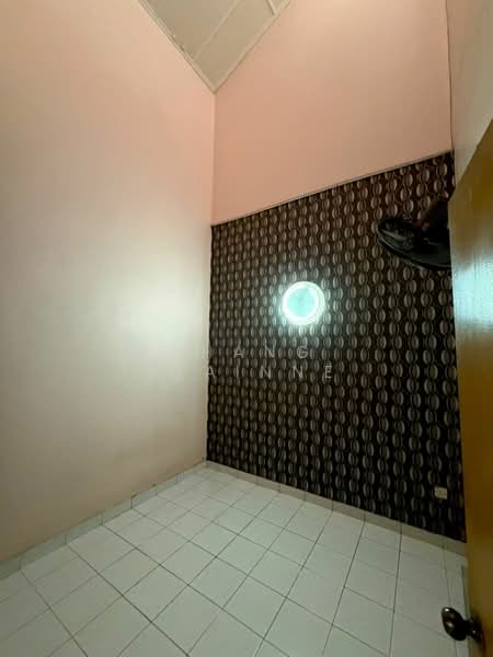 1-storey Terraced House for Sale in Taman Molek (Johor Bahru) - Phang Elainne - Interior - PropertyGuru.com.my