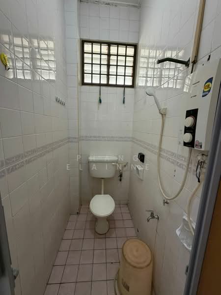 1-storey Terraced House for Sale in Taman Molek (Johor Bahru) - Phang Elainne - PropertyGuru.com.my