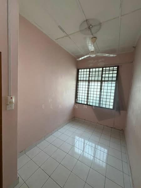 1-storey Terraced House for Sale in Taman Molek (Johor Bahru) - Phang Elainne - PropertyGuru.com.my
