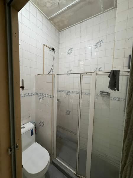1-storey Terraced House for Sale in Taman Molek (Johor Bahru) - Phang Elainne - PropertyGuru.com.my