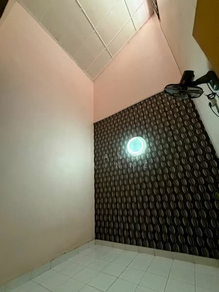 1-storey Terraced House for Sale in Taman Molek (Johor Bahru) - Phang Elainne - PropertyGuru.com.my