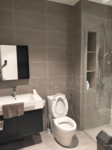 Servis Apartment untuk Disewa di Quill Residence - Leon Lee - Bathroom - PropertyGuru.com.my