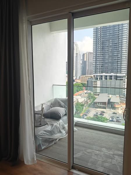Servis Apartment untuk Disewa di Quill Residence - Leon Lee - Balcony - PropertyGuru.com.my