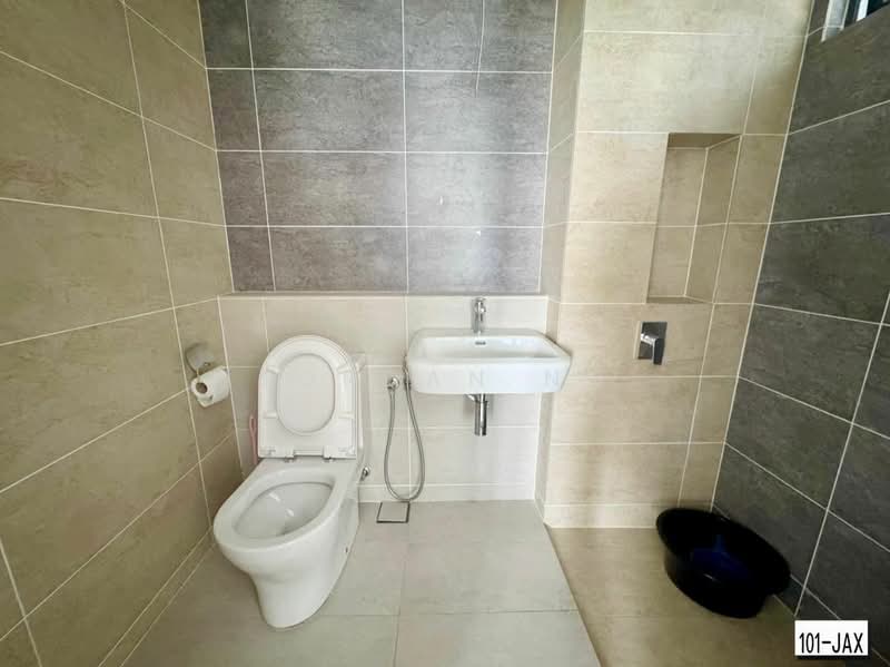 Service Residence for Sale at Setia City Residences - Jordan Ng - Bathroom - PropertyGuru.com.my