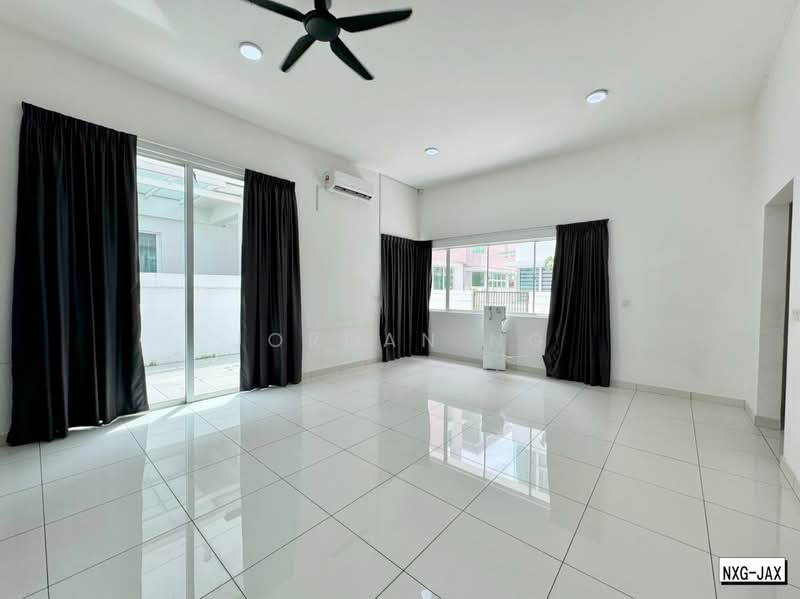 Bungalow for Rent in Ambang Botanic 2 (Klang) - Jordan Ng - Living Room - PropertyGuru.com.my