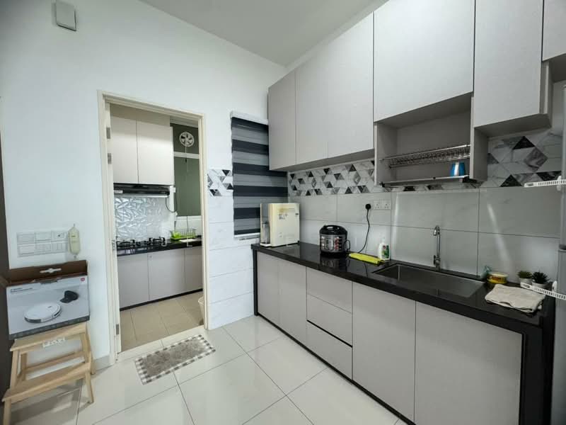 Kondominium untuk Disewa di Ferringhi Residence 2 - Jeanie Lim - Kitchen - PropertyGuru.com.my