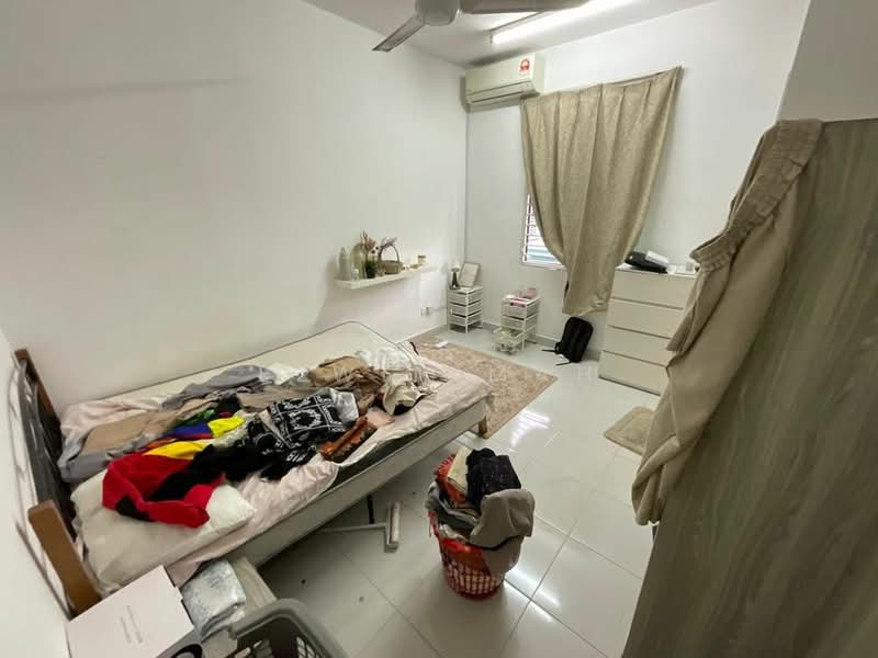 2-storey Terraced House for Sale in Saujana Rawang (Rawang) - Elwin Mah - Bedroom - PropertyGuru.com.my
