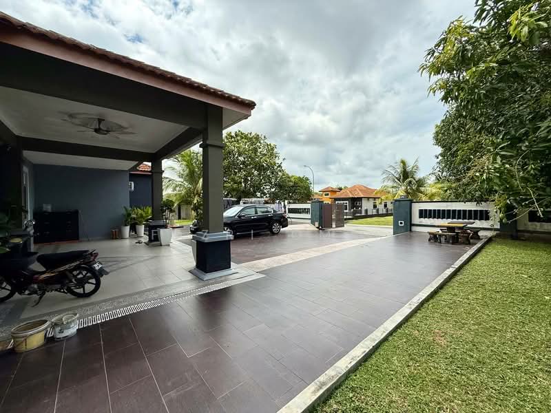 Bungalow for Sale in Seremban (Negeri Sembilan) - Fazri Omar - Exterior - PropertyGuru.com.my