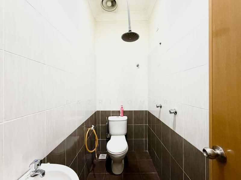 Bungalow for Sale in Seremban (Negeri Sembilan) - Fazri Omar - Bathroom - PropertyGuru.com.my