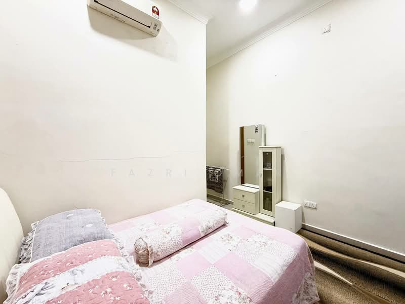 Bungalow for Sale in Seremban (Negeri Sembilan) - Fazri Omar - Bedroom - PropertyGuru.com.my
