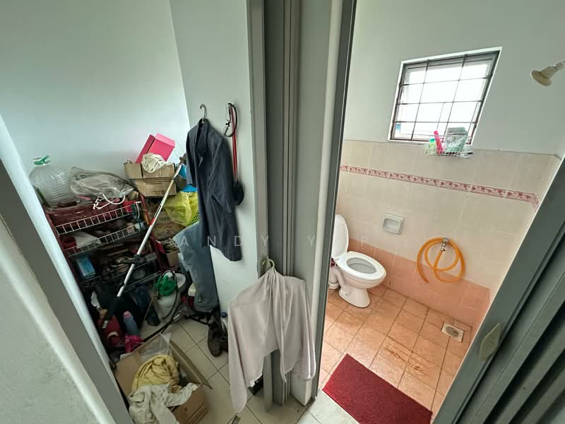 Rumah Teres 2 Tingkat untuk Dijual di Taman Desa Mas (Rawang) - Andy Yap - Bathroom - PropertyGuru.com.my