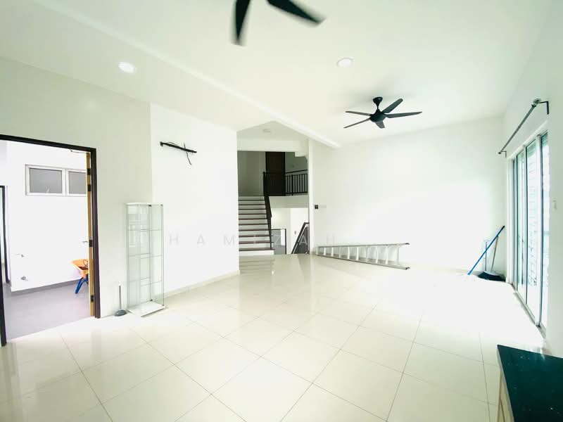 Rumah Banglo untuk Dijual di Kajang (Selangor) - Hamizah . - Living Room - PropertyGuru.com.my