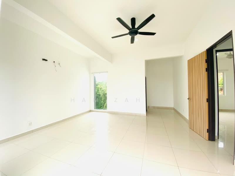Rumah Banglo untuk Dijual di Kajang (Selangor) - Hamizah . - Living Room - PropertyGuru.com.my