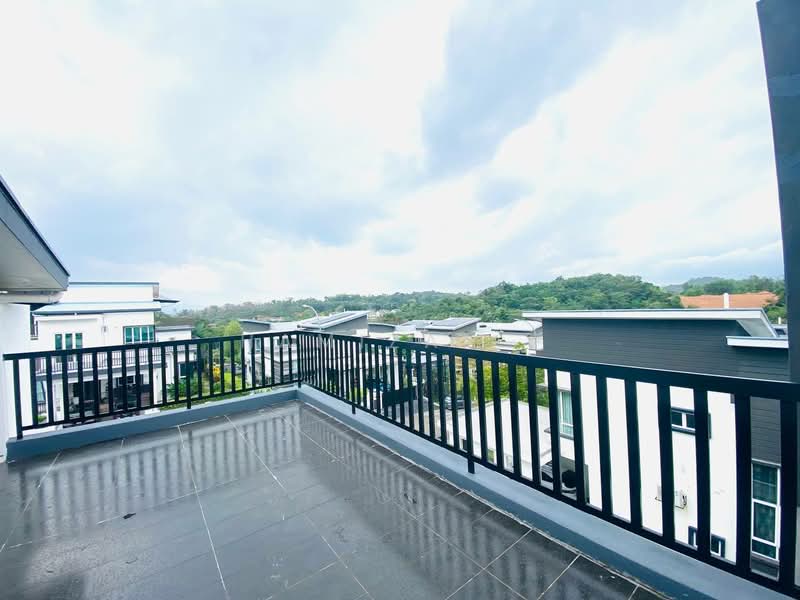 Rumah Banglo untuk Dijual di Kajang (Selangor) - Hamizah . - Balcony - PropertyGuru.com.my