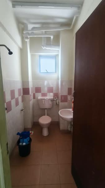 Apartment for Sale at Sri Impian Apartment - Paggie Tee - Bathroom - PropertyGuru.com.my