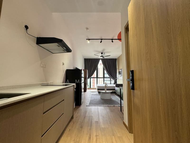 Servis Apartment untuk Disewa di Armani Raja Uda - Hamizah . - Kitchen - PropertyGuru.com.my