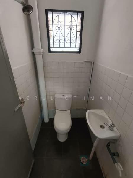 Rumah Teres 1 Tingkat untuk Dijual di Taman Desa Rasah (Rasah) - Azrul Othman - Bathroom - PropertyGuru.com.my