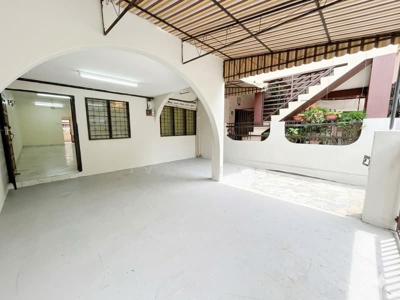 Terraced House for Sale in Ipoh (Perak) - Ivan Tai - Entrance - PropertyGuru.com.my