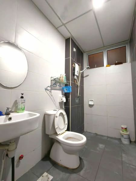Service Residence for Rent at Larkin Heights - Ray Tung - Bathroom - PropertyGuru.com.my