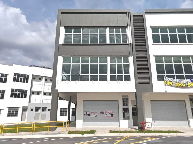 Shop for Rent in Gelang Patah (Johor) - Peggie Chua - Exterior - PropertyGuru.com.my