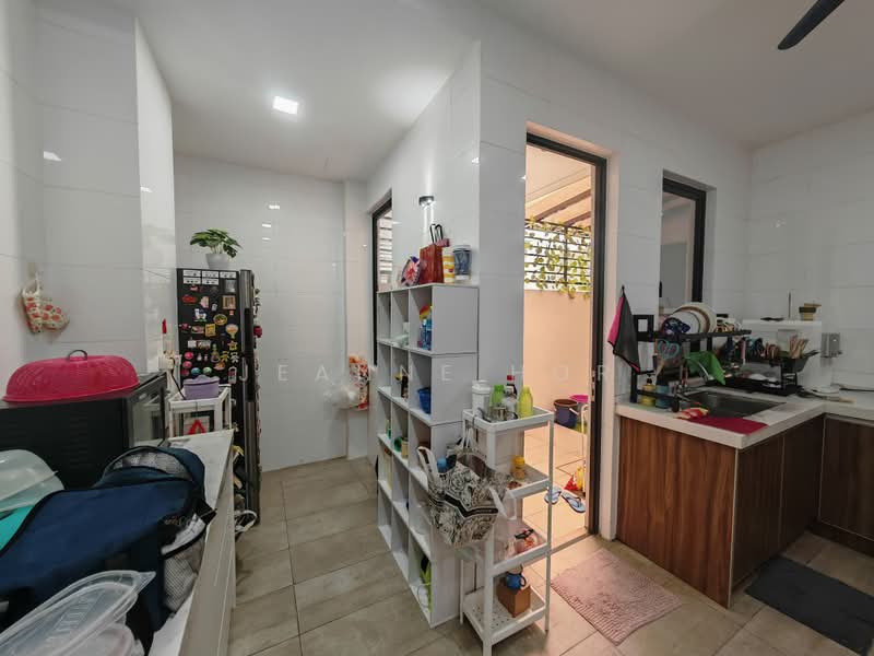 3-storey Terraced House for Sale in 16 Sierra (Puchong) - Jeanne Hor - Kitchen - PropertyGuru.com.my