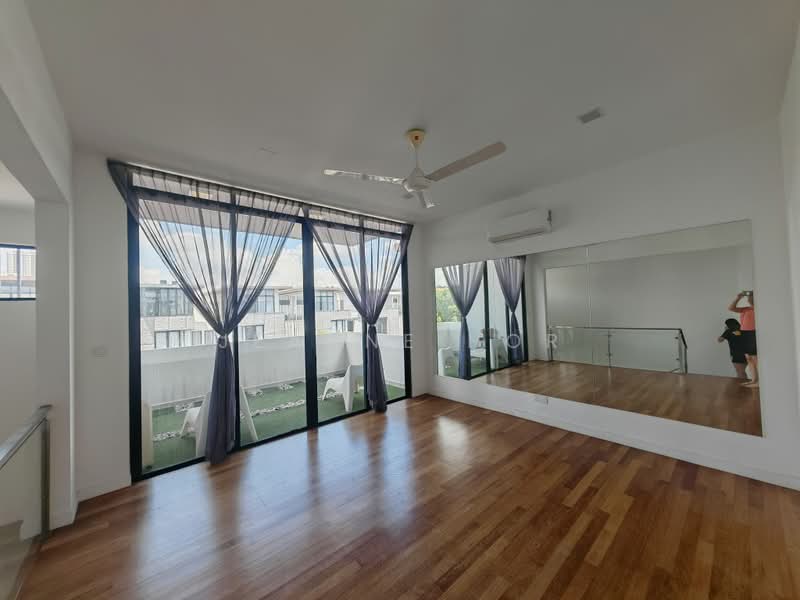 3-storey Terraced House for Sale in 16 Sierra (Puchong) - Jeanne Hor - Family area/living hall 3rd floor - PropertyGuru.com.my