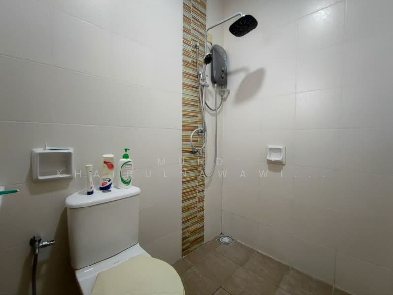 Rumah Berkembar untuk Dijual di Seksyen U10 (Shah Alam) - Muhd Khairulnawawi Kamaruddin - Bathroom - PropertyGuru.com.my