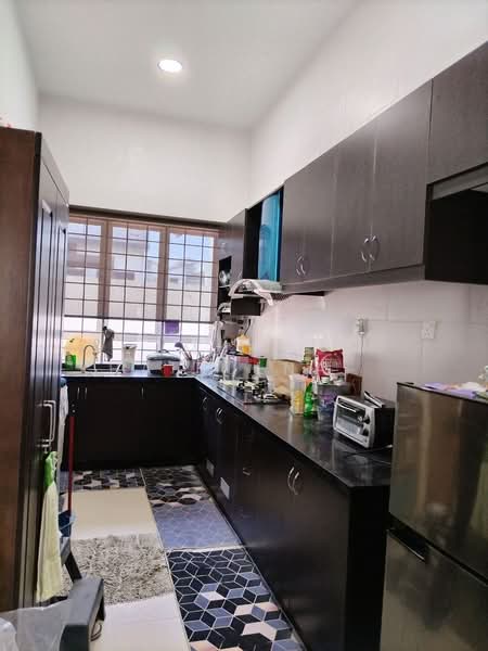 Rumah Berkembar untuk Dijual di Seksyen U10 (Shah Alam) - Muhd Khairulnawawi Kamaruddin - Kitchen - PropertyGuru.com.my