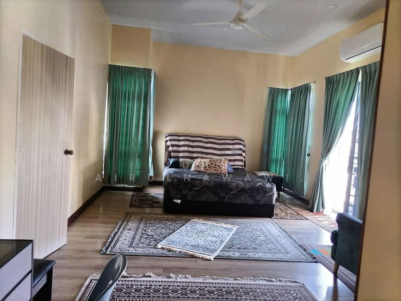 Rumah Berkembar untuk Dijual di Seksyen U10 (Shah Alam) - Muhd Khairulnawawi Kamaruddin - Bedroom - PropertyGuru.com.my