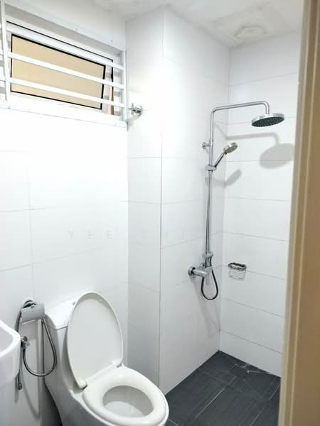 Service Residence for Rent at Twin Galaxy (Dwi Galaksi) - Yee Shiuen - Bathroom - PropertyGuru.com.my