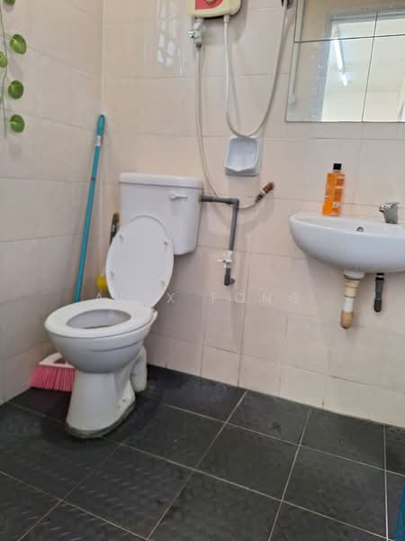Rumah Teres 2 Tingkat untuk Dijual di Chemor (Perak) - Alex Fong - Bathroom - PropertyGuru.com.my