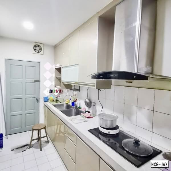 Rumah Teres 2 Tingkat untuk Dijual di Kota Kemuning (Shah Alam) - Zackinn Hoi - Kitchen - PropertyGuru.com.my