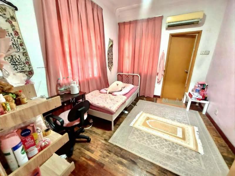 2-storey Terraced House for Sale in Alam Damai (Cheras) - Yasmin Sulaiman - Bedroom - PropertyGuru.com.my