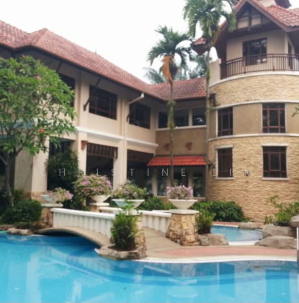Rumah Banglo untuk Disewa di Bandar Utama (Selangor) - Christine Lim - Club House with pool - PropertyGuru.com.my