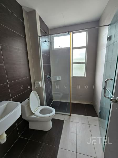 Semi-Detached House for Sale in Canary Garden (Klang) - Zackinn Hoi - Bathroom - PropertyGuru.com.my